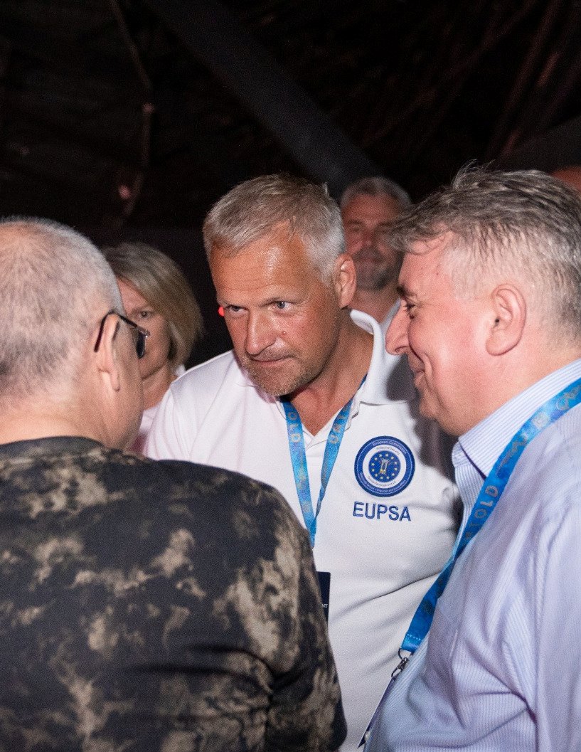 EUHomeAffairs's tweet photo. Our EU #ProtectiveSecurity Advisors (PSA) were on the ground this week with a #security debrief for @UntoldFestival in Romania 🇷🇴🎵#UntoldMagic
The PSA team was on site for 4 days of excellent cooperation with authorities & organisers.
#EUProtects
More➡️https://t.co/0NFb1AnM9i https://t.co/fUWpdjaN4x