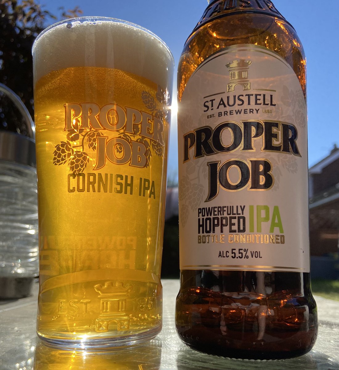 There is no better way to enjoy this weather, the entire summer and the rest of the year (that includes Christmas), cheers!
<a href="/StAustellBrew/">St Austell Brewery</a> #properjob #ipa #beeroclock #Summer2022 #heatwave #Heatwave2022