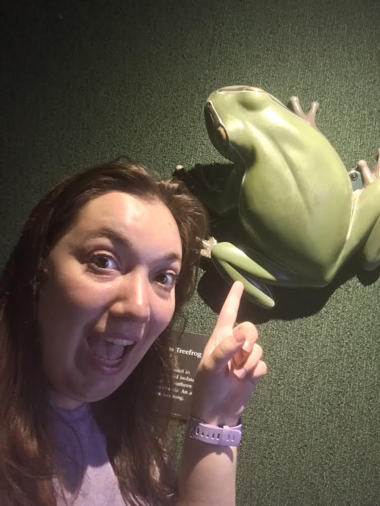 WestridgeSM's tweet photo. “What did I do this summer?” 
1) Ms. Leber visited 4 National Parks with her sisters!
2) Ms. Hales visited the largest freshwater aquarium in the U.S.
3) Mrs. Taylor spent time with her family! 
4) Mr. Averrett went to Sea World in San Antonio! https://t.co/oKDsCjD3Nu