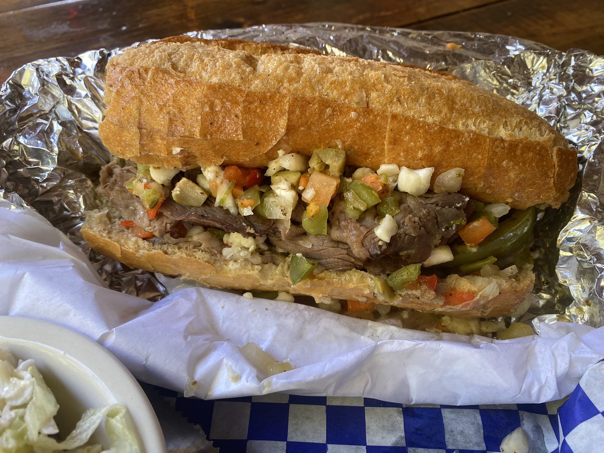 My story on where to get the sandwich made famous on <a href="/TheBearFX/">The Bear</a> in Seattle is up and DAMN IT’S GOOD seattletimes.com/life/food-drin…