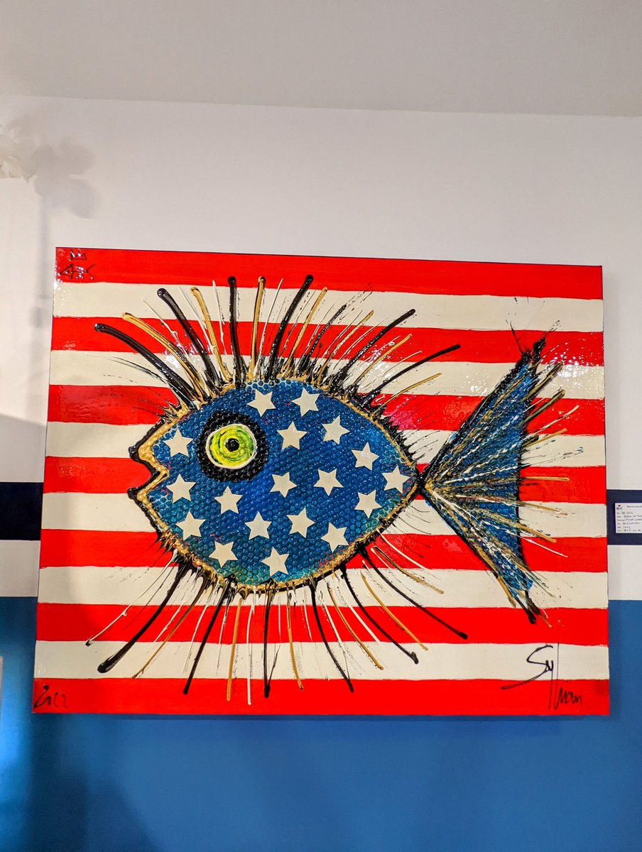 Quand l'hôtel The Deck Hotel by HappyCulture se transforme en galerie d'art pour accueillir les œuvres de Sylvian the Fish Man à base de déchets repêchés en mer 👏 Profitez-en c'est gratuit et exposé jusqu'au 23 septembre 🐟 <a href="/TheDeckHotel/">The Deck Hotel by HappyCulture Nice</a> #Nice06