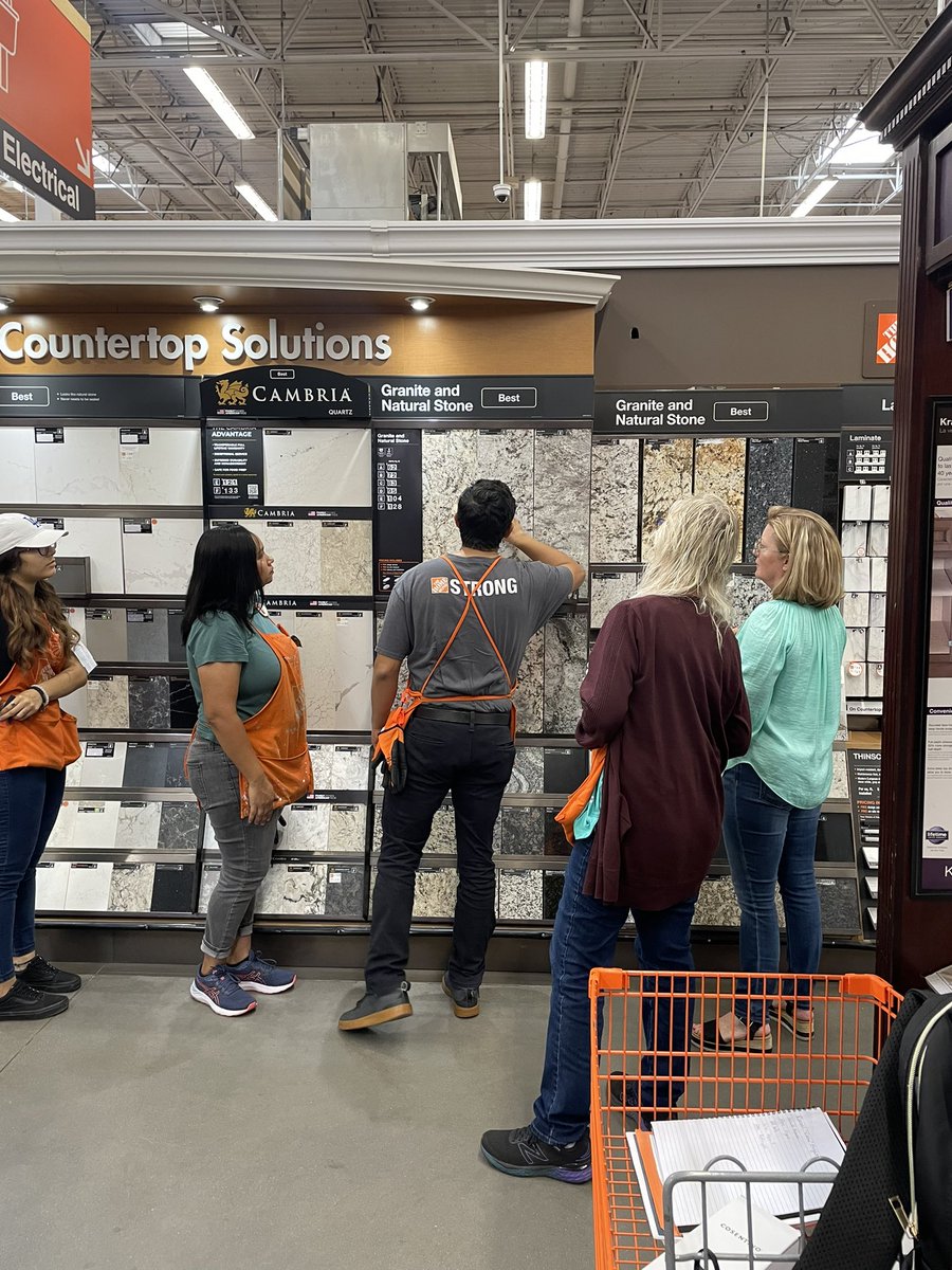 PeteRodriguez__'s tweet image. Countertop PK with our service providers Stone Systems! Always a pleasure to have Amy in the store training our associates! 

#PMDWinsWithServices 

@MattCramer179 @SarahMonaco091 @ArmijoPete @LaurieBeyale @Melinda11521488