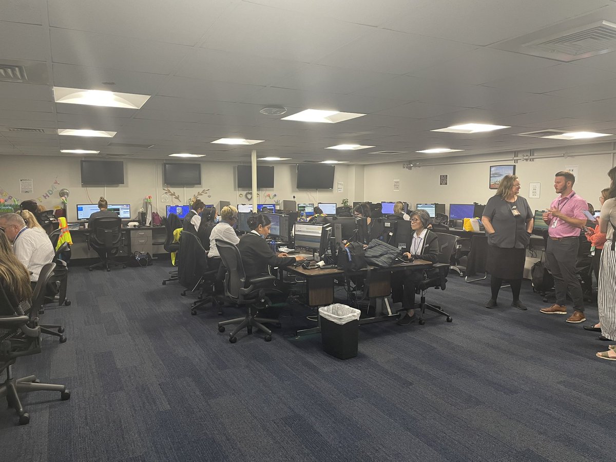 SulyHernandez7's tweet photo. Our AOD Support Team is here with our #EWRCS team! Supporting thousands of customers a day all around the world! @rodney20148 @csarkari @AnnetteGadson @Amy_Foutz @davidhaztweet https://t.co/9m6c5qQL9B