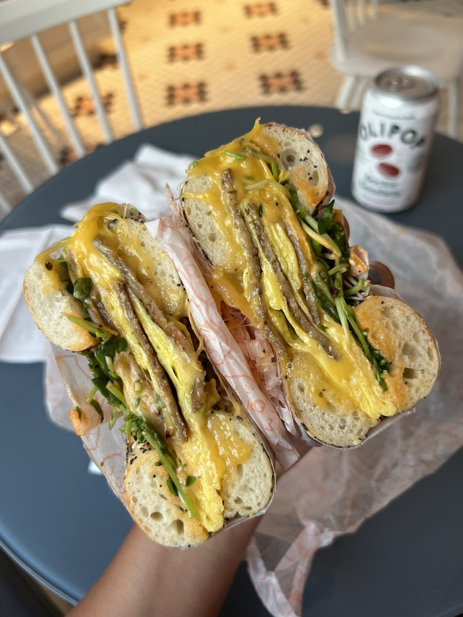 DC it feels good to be back! The El Pollito from <a href="/pearlsbagels/">Pearl's Bagels</a> was just what I needed.