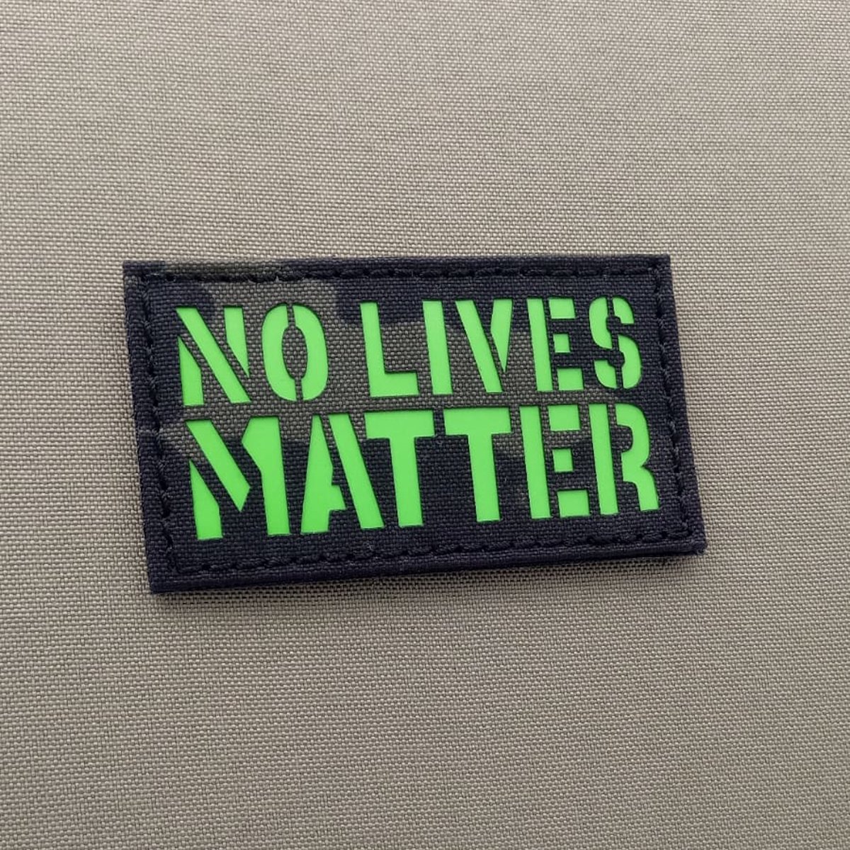 tacticalfreaky's tweet image. A few days ago, we were asked to do that version of the NO LIVES MATTER patch by a follower, so this is our last addition to our growing catalog of laser cut patches, on TACTICALFREAKY.COM.

#lasercutpatches #tactical_freaky #infraredpatches #patchoftheday #custompatches
