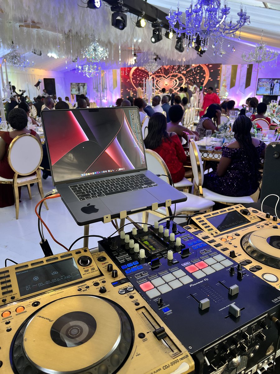 JSelectorJay's tweet photo. Robert &amp; Diana day 11.08.2022 #WeddingDj #WeddingDjLife #AfrigoBand #SelectorLongTime https://t.co/DlaENdkCX3