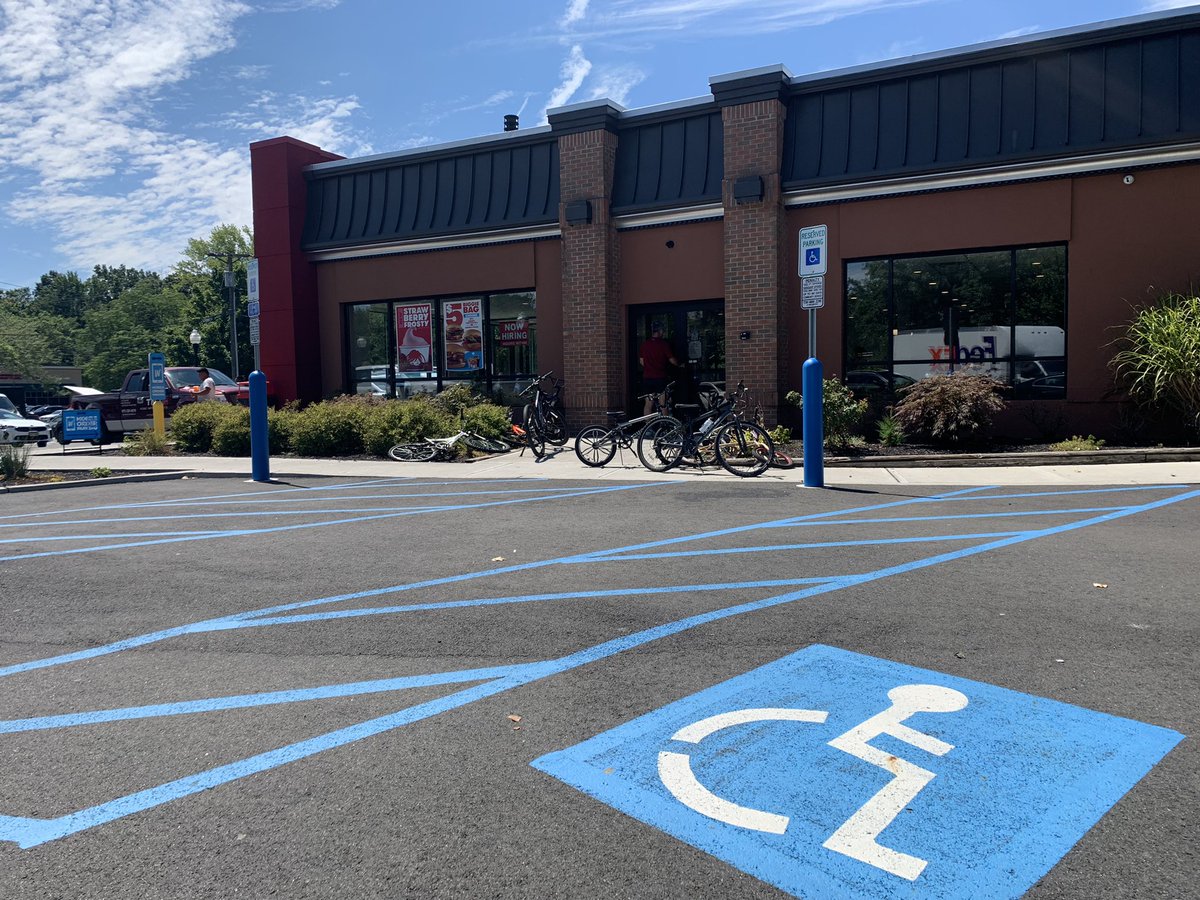 Holko's tweet photo. @Wendys Hillsdale, NJ needs a bike rack https://t.co/nZlV94zlLv
