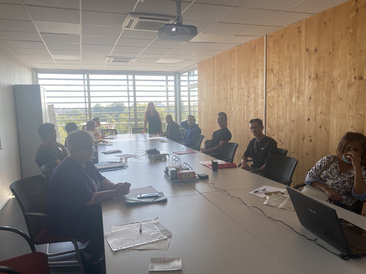 LESAGE LYDIE tweet media