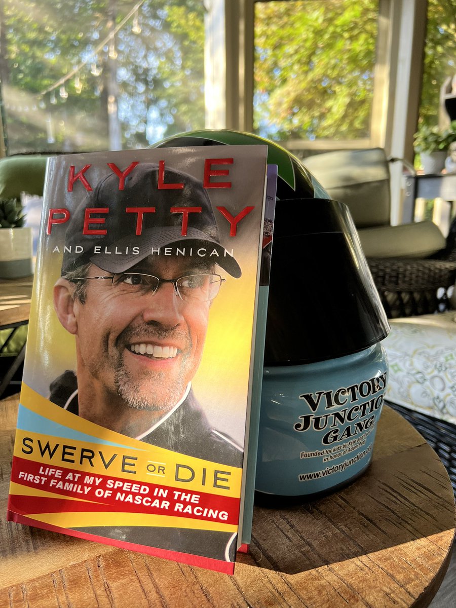 DBrianCollier's tweet image. I once told @kylepetty that @VictoryJunction team believed in him so much, they would follow him over any hill &amp;amp; into any battle. His new book demonstrates why we felt that way. It’s a great read, whether you’re a racing fan, a KP fan or just a fan of decent people dealing w/life