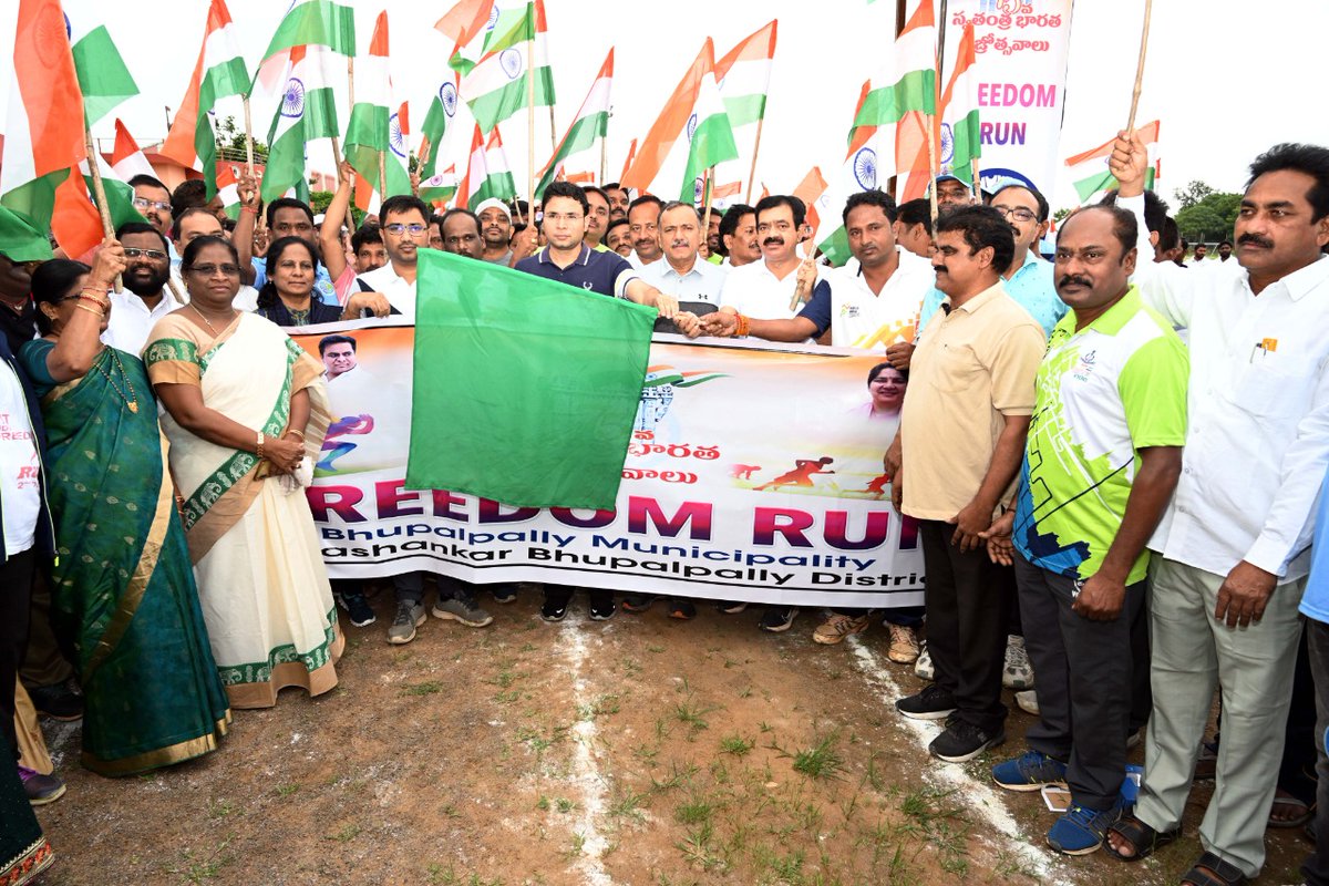 ACLB_JSB's tweet photo. Spirit of India's 75th independence day celebrations, flying high in JS- Bhupalpally

Here are a few glimpses

#IndiaAt75
#FreedomRun
#SwatantraBharathaVajrotsavalu https://t.co/AM4q1Vc8be