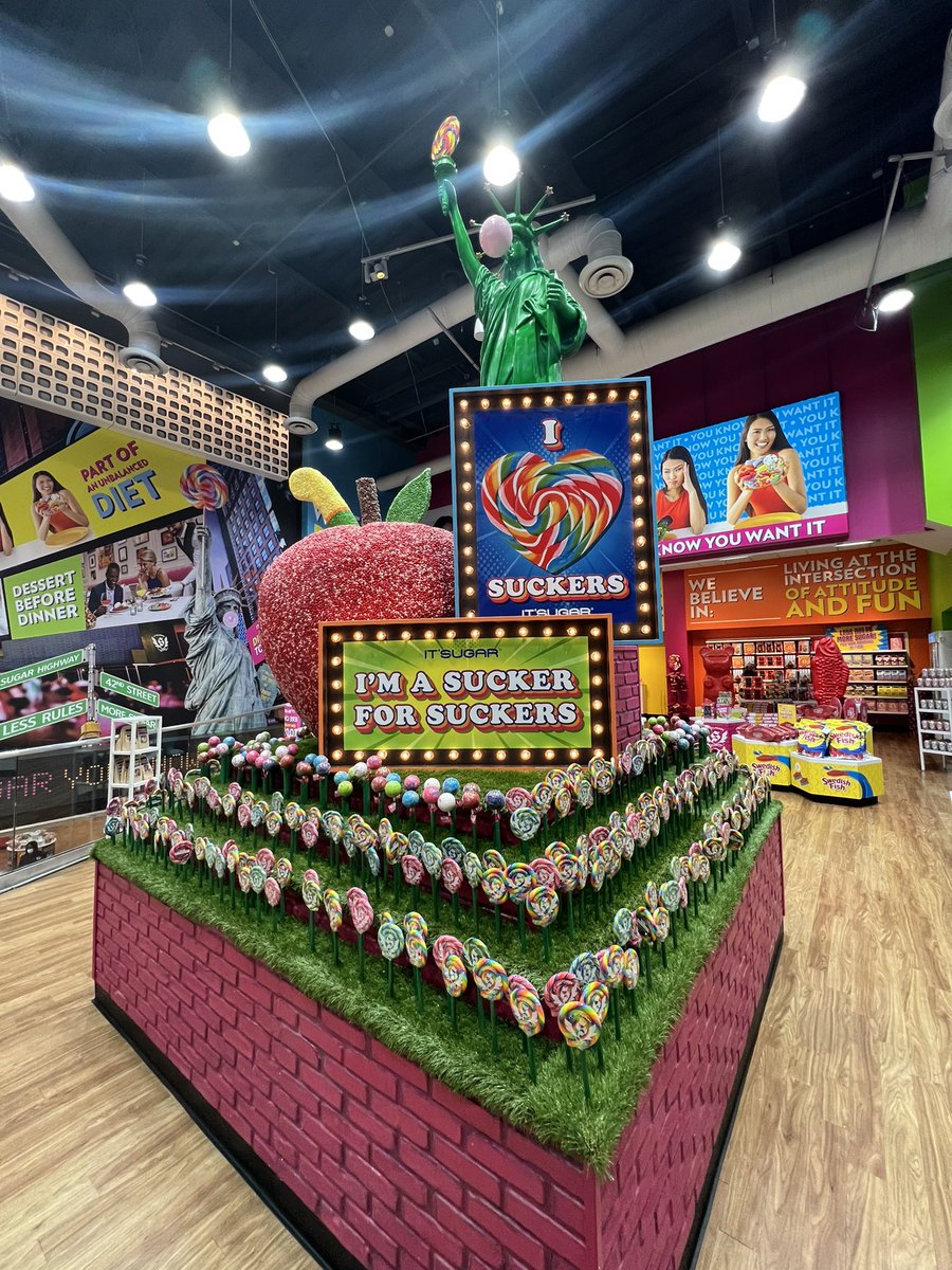 Times Square on Twitter "There is a new candy emporium in TimesSquare
