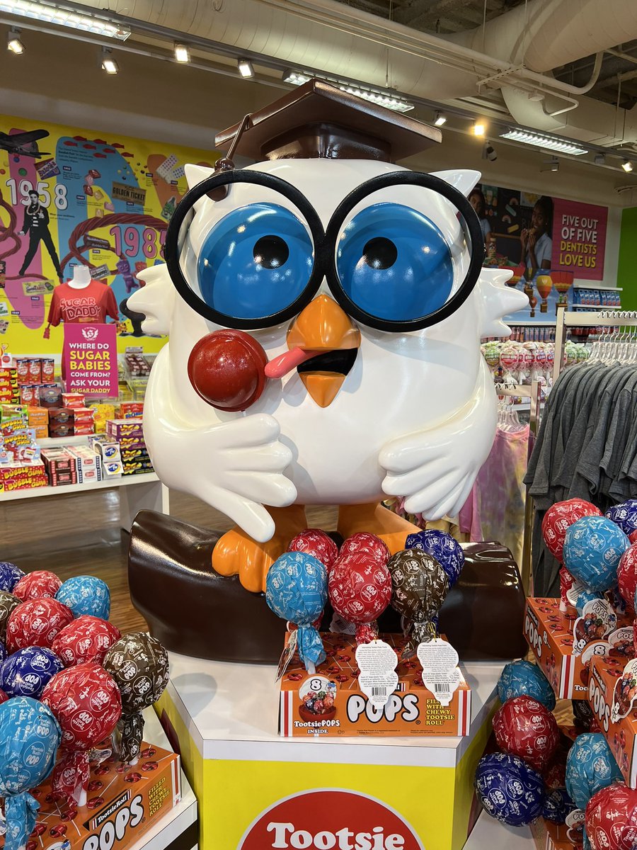 Times Square on Twitter "There is a new candy emporium in TimesSquare