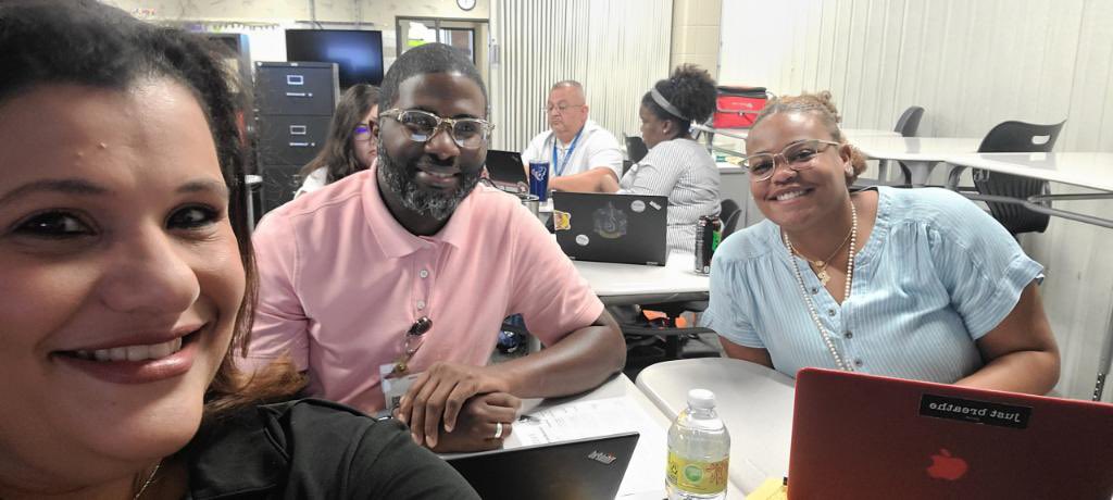 Leah Norsworthy tweet media