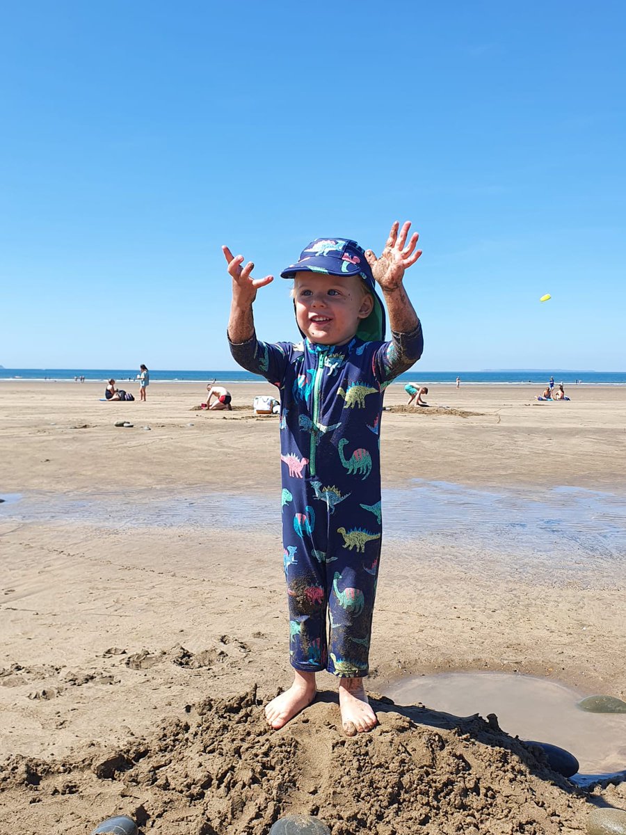 Jasper55's tweet photo. Nice little family holiday to Westward Ho! https://t.co/yc8FESEwzu
