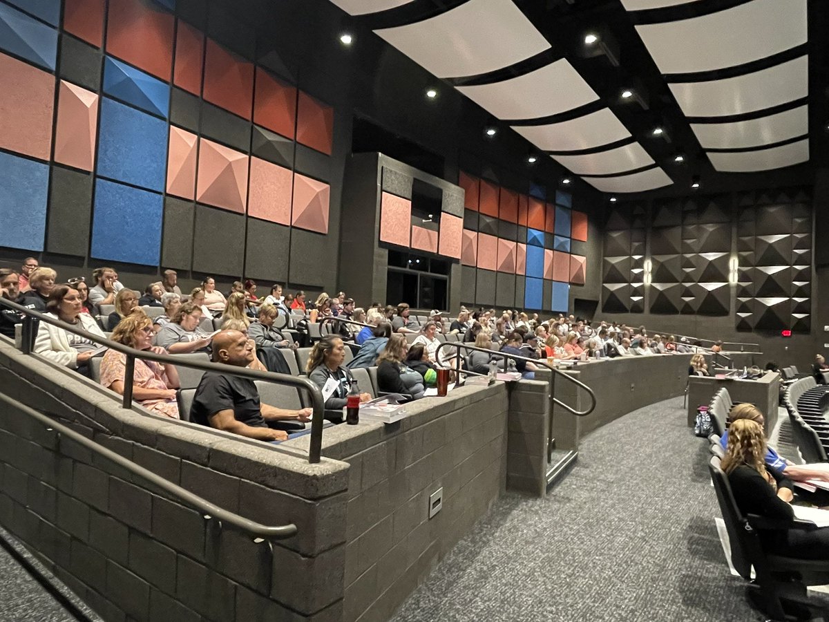 VCarritt's tweet photo. THANK YOU to @tcmhusker and @awragge1  with @ne_asd for providing PEERS training to our secondary special educators! @cis_ops #OPSProud https://t.co/cQuWwyPXYD