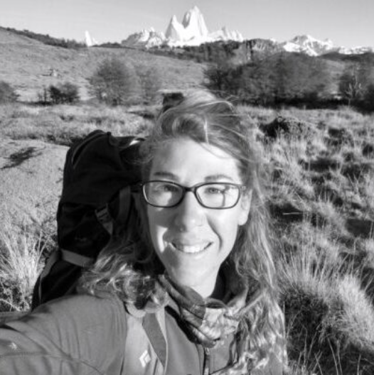 EXPERTIACAPACIT's tweet photo. Le damos la bienvenida formalmente a Lark Gardner al equipo de instructores de Expertia Capacita. ⁠
Guía de kayak, escaladora, montañista.⁠
Educadora en Vida en la Naturaleza en la escuela internacional Outward Bound.
⁠
si queres saber mas ingresa a https://t.co/s0RrZE9tPo  https://t.co/zwUpeP5Wgx