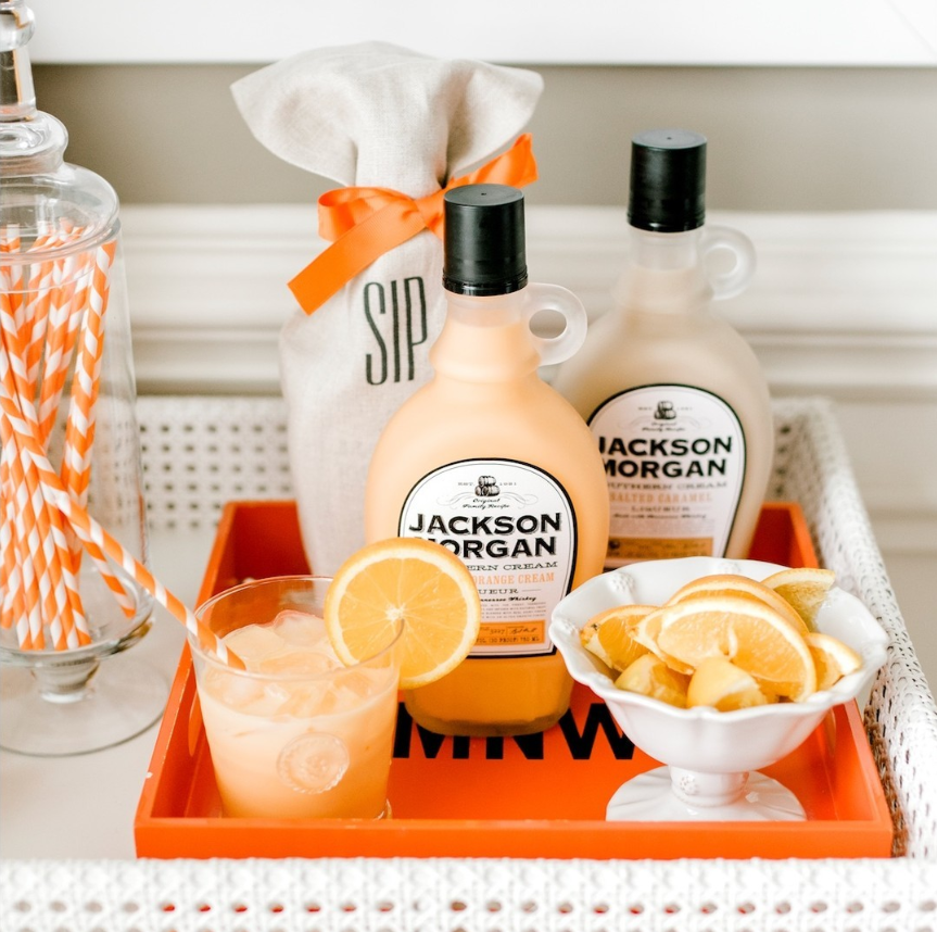 gmdistributors's tweet image. The perfect summer cocktail awaits you 🍊 #JacksonMorgan