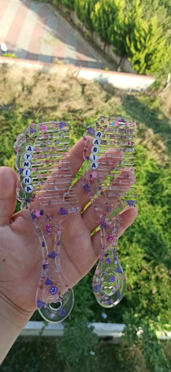 Bu cici taraklar Kocaeli'ye gidiyor 😍
✨ Güzel günlerde kullanılsın inşallah 🥰

✨ Sipariş ve bilgi için Dm den ulaşabilirsiniz 🤗