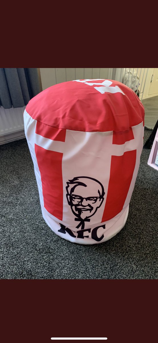 LooneyHoon_'s tweet image. 🚨GIVEAWAY🚨

I will be giving away the KFC foot stool tomorrow morning on stream! All you have to do to enter the giveaway is the following…

1️⃣ Like &amp;amp; Retweet this tweet
2️⃣ Pop in to my stream tomorrow and type !giveaway in the chat!