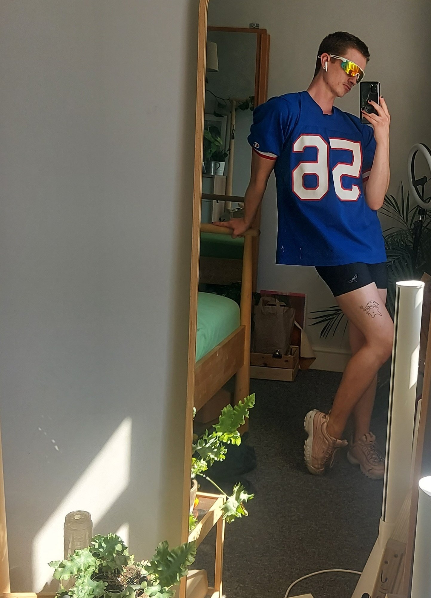 Ollie (olliewsn) / Twitter