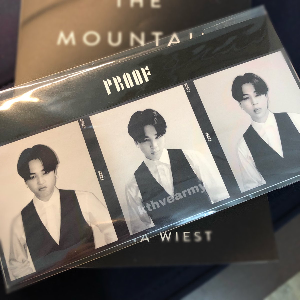 ☁️ wts lfb ph 

Jimin Proof Standard rpc + triptych
⤷ ₱1100 set + 20 pf + lsf 
⤷ on-hand
⤷ rfs: uniform 🥲

— ggx/j&amp;t/sdd
— mop: bpi or gcash
— REPLY to claim 🤍

🏷 bts pc lf photocard