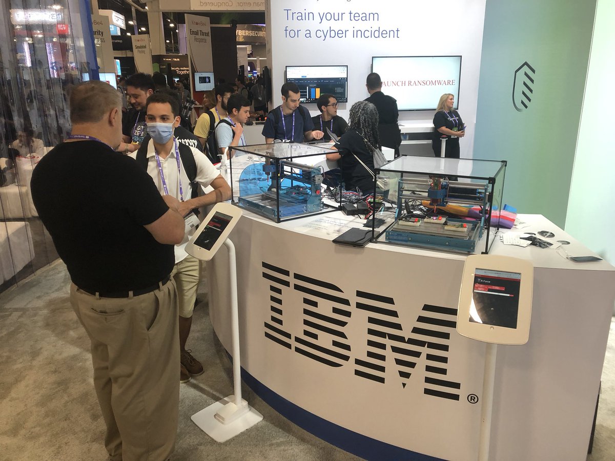 _videoman_'s tweet photo. Fun times with our glitching demo #blackhat #xforce #xforcered @xforcered @XForceIR https://t.co/C0h3ePyZPu