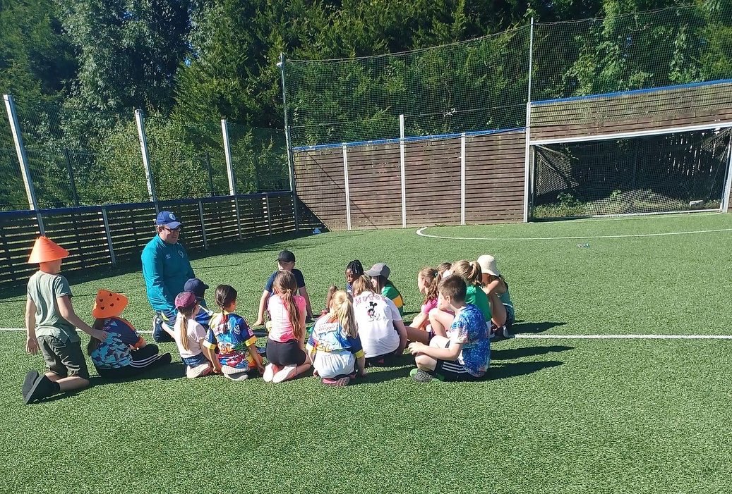 FaiLeitrim's tweet photo. Well done to all the kids involved in the @MohillFSC camp today in Mohill Astroturf, they were fantastic to work with. ☀️⚽️👏

@leitrimcoco @LeitrimLSP https://t.co/JIa6bhyVYS