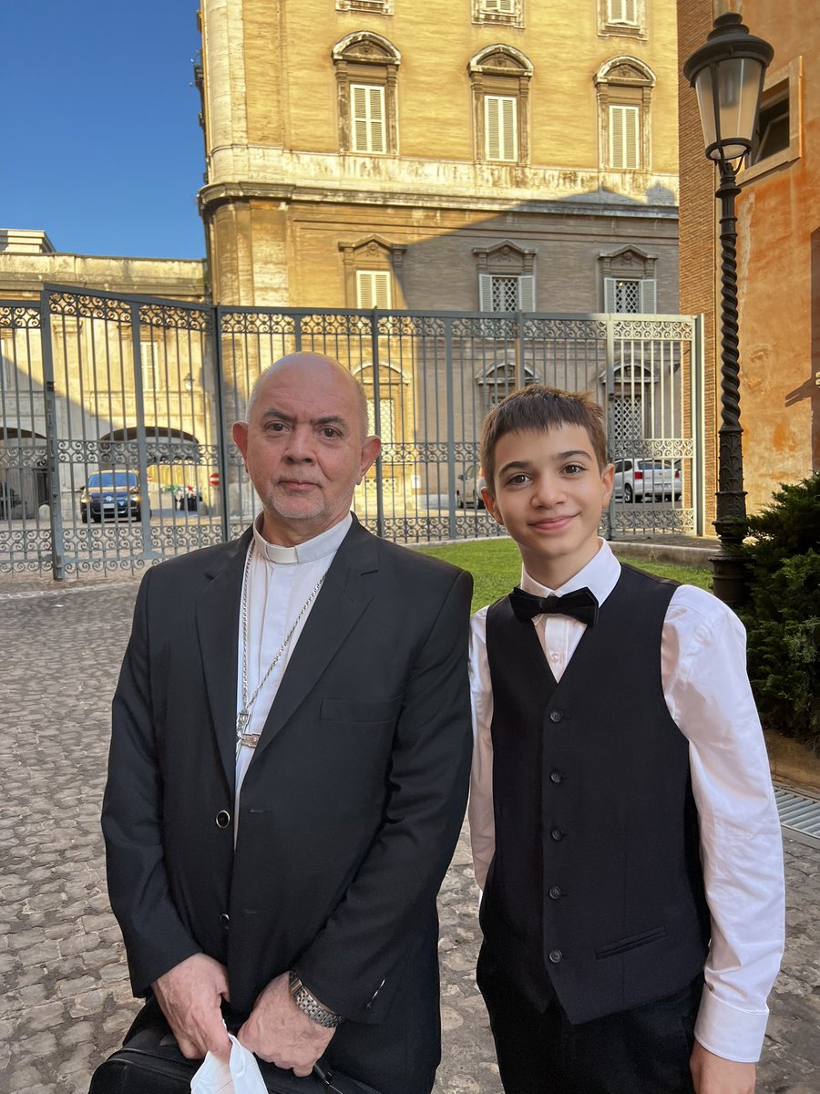 #Gracias al querido Arzobispo de la Arquidiócesis de #Resistencia Ramón Dus por acompañarnos en la audiencia con el #PapaFrancisco <a href="/Pontifex_es/">Papa León XIV</a> 

También al Sr. Carlos Spattafora. 

#MuchasGracias