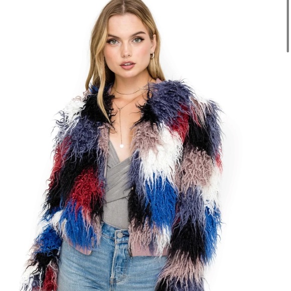 mrsascott98's tweet photo. So good I had to share! Check out all the items I'm loving on @Poshmarkapp #poshmark #fashion #style #shopmycloset #astr #rachelrachelroy #freepeople: https://t.co/1Tzumbrkhl https://t.co/z9HOXujRiF