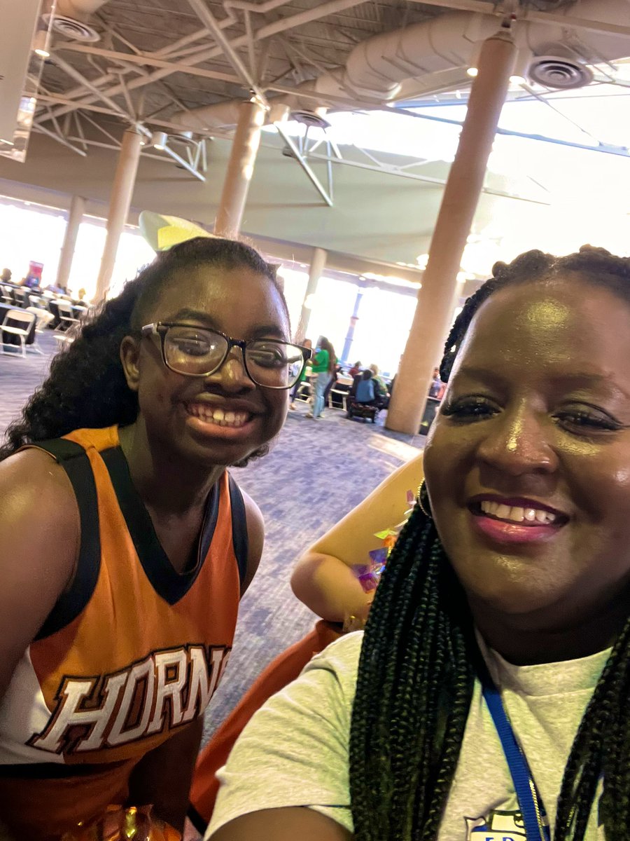 CassiePraise21's tweet photo. AM learning going so well!! #OurJam #OurStudents #OurExperiences https://t.co/Q19Y6e244J