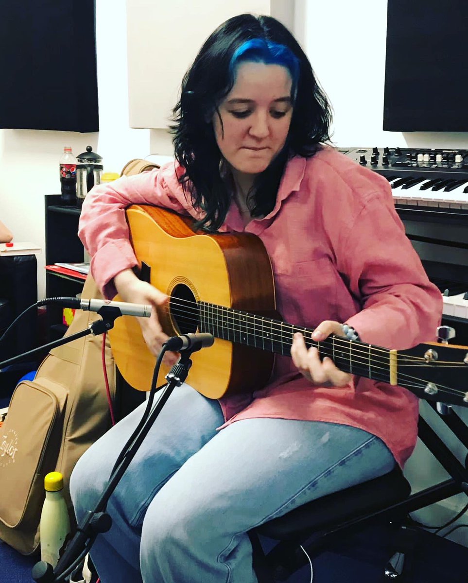 we_make_culture's tweet photo. #YoungMusiciansProject Demo Sessions DONE! We’ve been recording @jjenalii &amp; Lily at @ProductionRm_NE with @hollysounds on production. 

So good to get our young musicians used to different recording spaces! IT WAS ALSO VERY HOT IN THAT STUDIO.

Thx @youthmusic for supporting. https://t.co/1iutS5J7s5