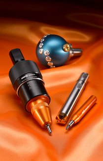 PlatinumTooling's tweet image. #ThrowbackThursday with  #AMF &amp;amp; @AMDMag. Very thin  materials and cylindrical workpieces can be marked with increased cost savings. Cleaning tools use through-spindle coolant or compressed air to remove debris. 
aerospacemanufacturinganddesign.com/article/markin…
#markingtools #cleaningtools #CNCmachining