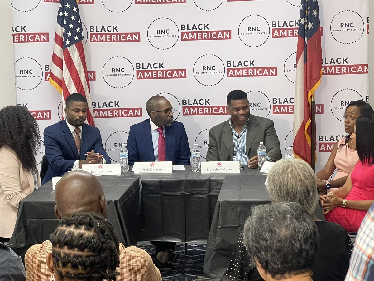 GDouglasiii's tweet photo. We are grateful to @HerschelWalker, @PARISDENNARD, @jalenjjohnson and our amazing Black business leaders for joining us today in College Park and having a powerful discussion over how the Biden-Warnock economy is impacting them. #gapol #GeorgiaOnTheLine #LeadRight https://t.co/p4X2MPsPeT