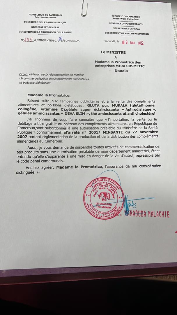AnniePayep's tweet photo. Vague de suspension dans le secteur de la cosmétique. Après Nourishka, c'est au tour de Sisi Secret, Carimo ou encore Mira Cosmétic de recevoir les lettres du Minsanté. 

🚶🏿‍♀️🚶🏿‍♀️🚶🏿‍♀️#BoissonTeintMétisGate 🤧
#Cameroun #France24 https://t.co/n4iLksMV0H