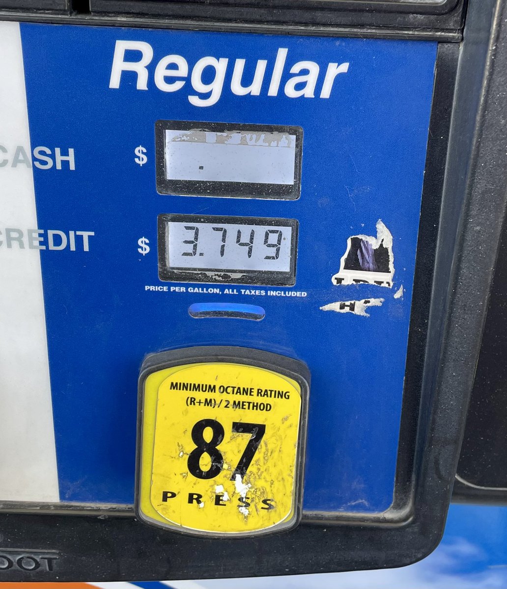 Car_Guy_Tom's tweet photo. Least I’ve paid in a while. #GasPrices #CSUBound https://t.co/5l96IN6uQf