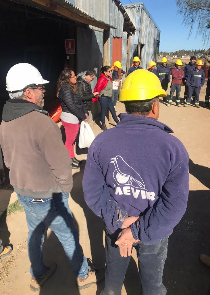 DeAfume's tweet photo. Hoy estuvimos recorriendo obras en Canelones,  charlando con equipos tecnicos y con compañeros del Sunca. Compartimos algunas fotos. Ha sido una jornada realmente muy productiva y de muchos aprendizajes. Seguiremos recorriendo otras obras en todo el pais. https://t.co/YbLr8Q0xx5