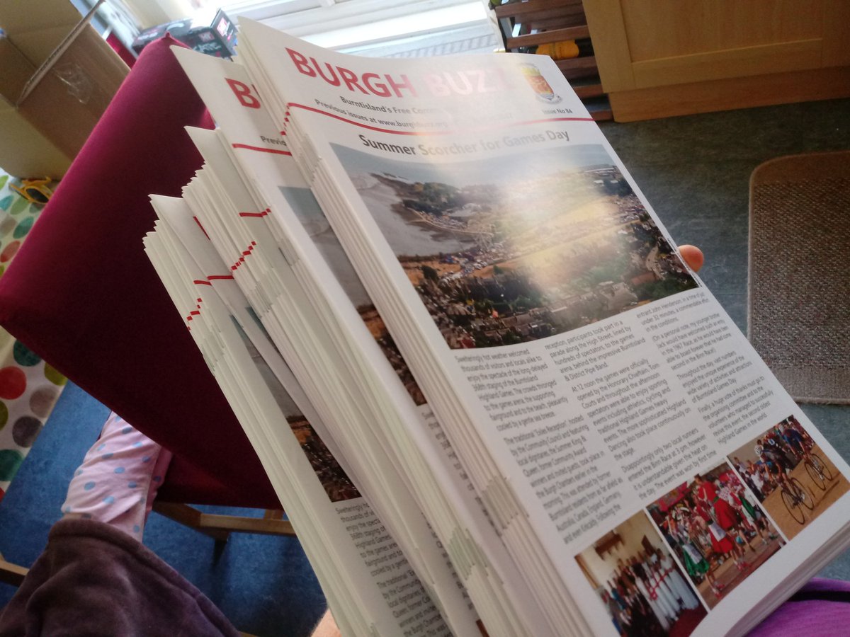 susancotton18's tweet photo. A spot of volunteering - delivering 70 community newsletters on my street #AHPsActive @BurghDot https://t.co/NR5pvNbqS2