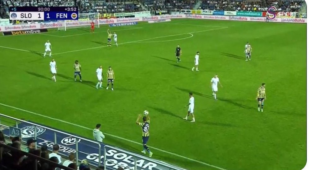 Serdar’ın top istediği mesafeye bak İstanbul’dan isteseydin aq