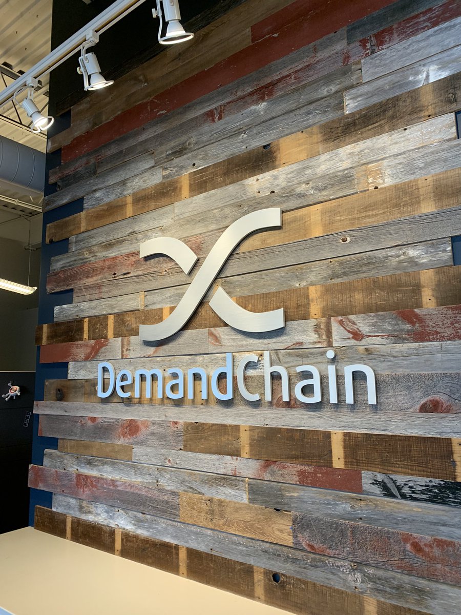 DemandChainSys's tweet photo. Notice anything new at the office? We have our NEW logo signage in the lobby! 🙌 #demandchain #newlogo #signage https://t.co/uJW91xwVar