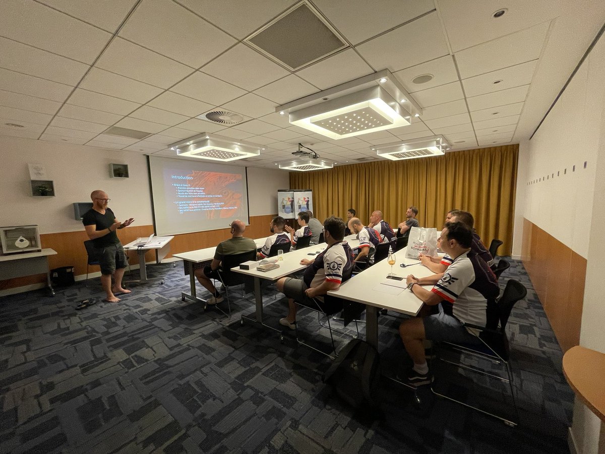 Dernière soirée avant les championnats du monde de warhammer 40.000, la France dans les starting-blocks ! Rendez vous dernière nous à 8h45 sur twitch.tv/frenchwargame #warhammer40k #warhammer40000 #WarhammerCommunity #france