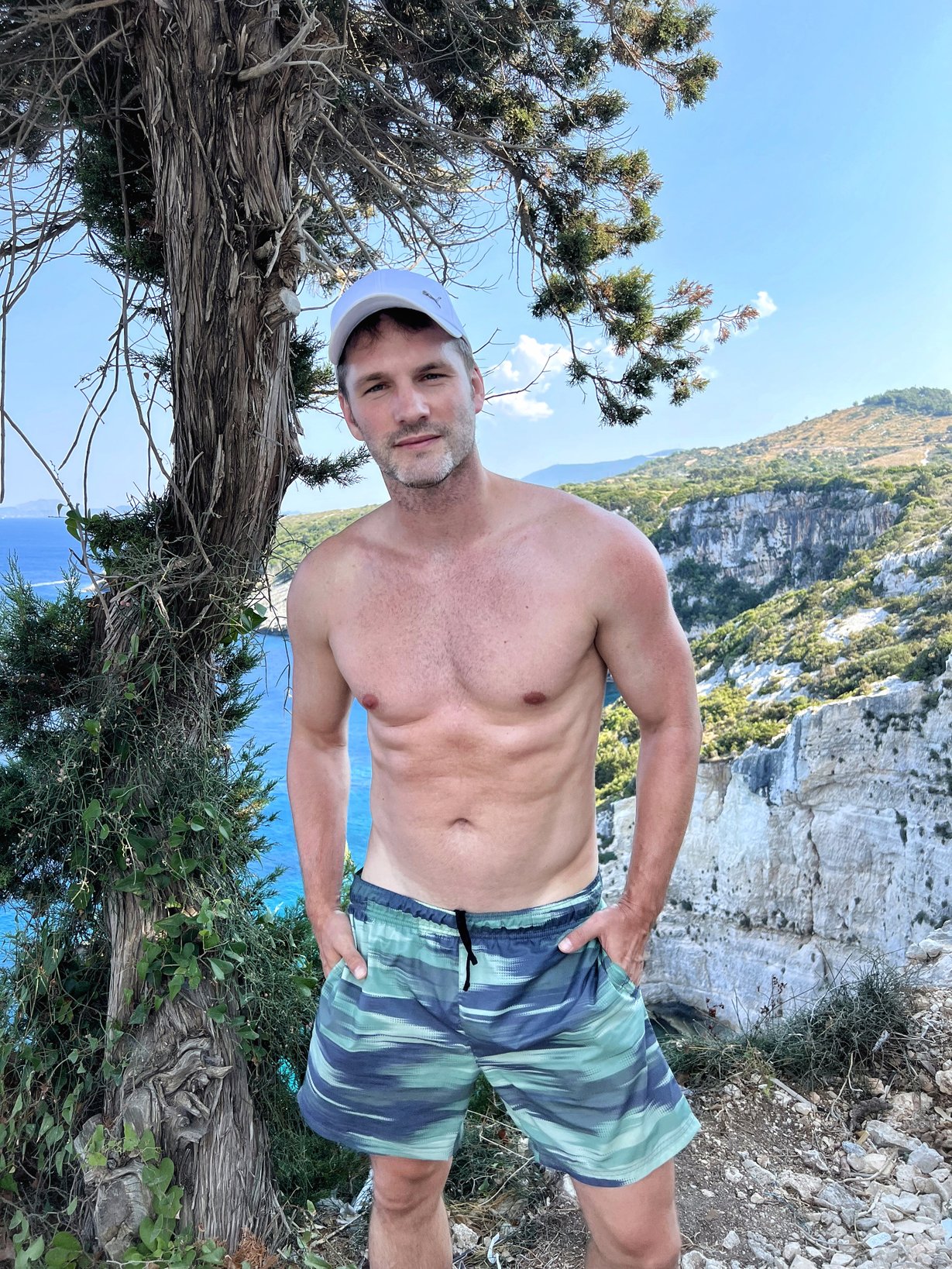 TW Pornstars - 1 pic. Tommy Wood. Twitter. Some PG pics from vacation in Greece 🇬🇷 CHECK THE