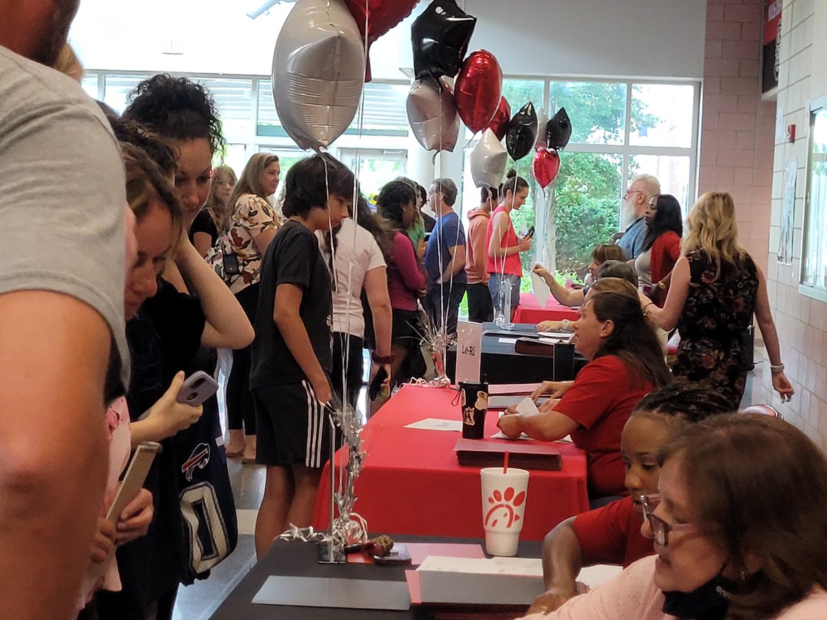 Katona Thomas-Briggs tweet media