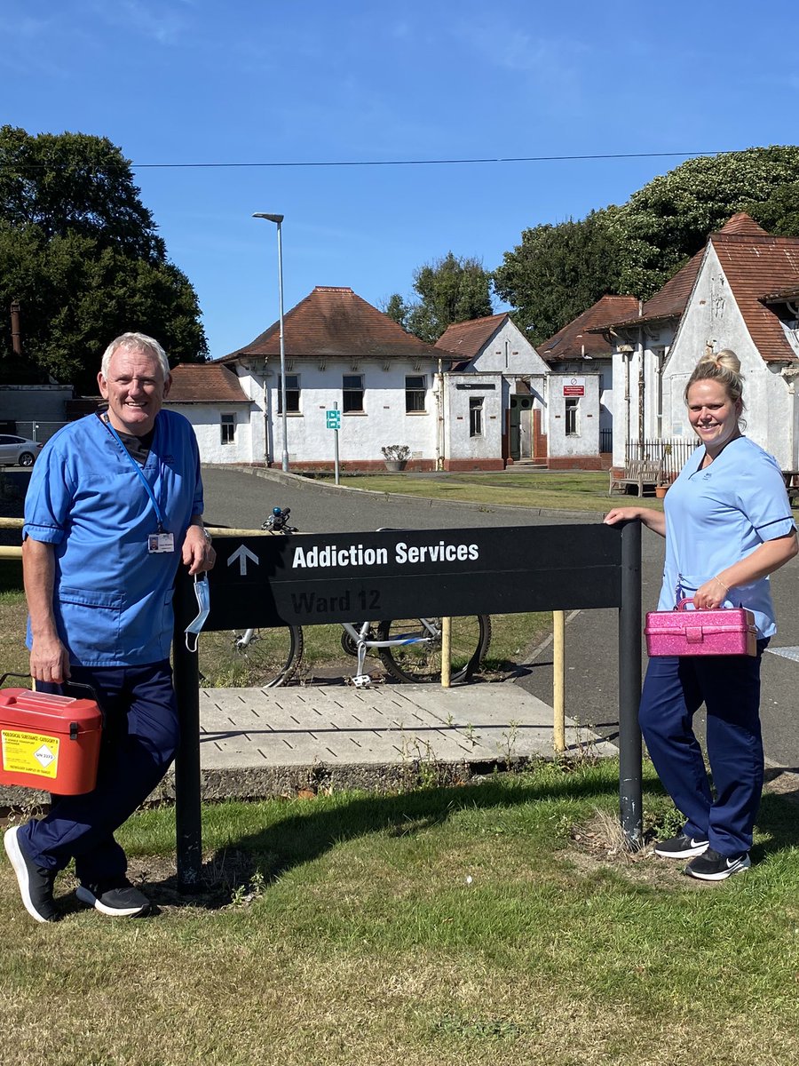 angelaswift713's tweet photo. Fantastic patient centred care! Calum Sneddon, Addiction Nurse and Arlene Wotherspoon, delivering medication and undertaking BBV testing in patients homes. @nhsfife @FifeHSCP #FifeADP #MATStandards https://t.co/P1FGLK0duH
