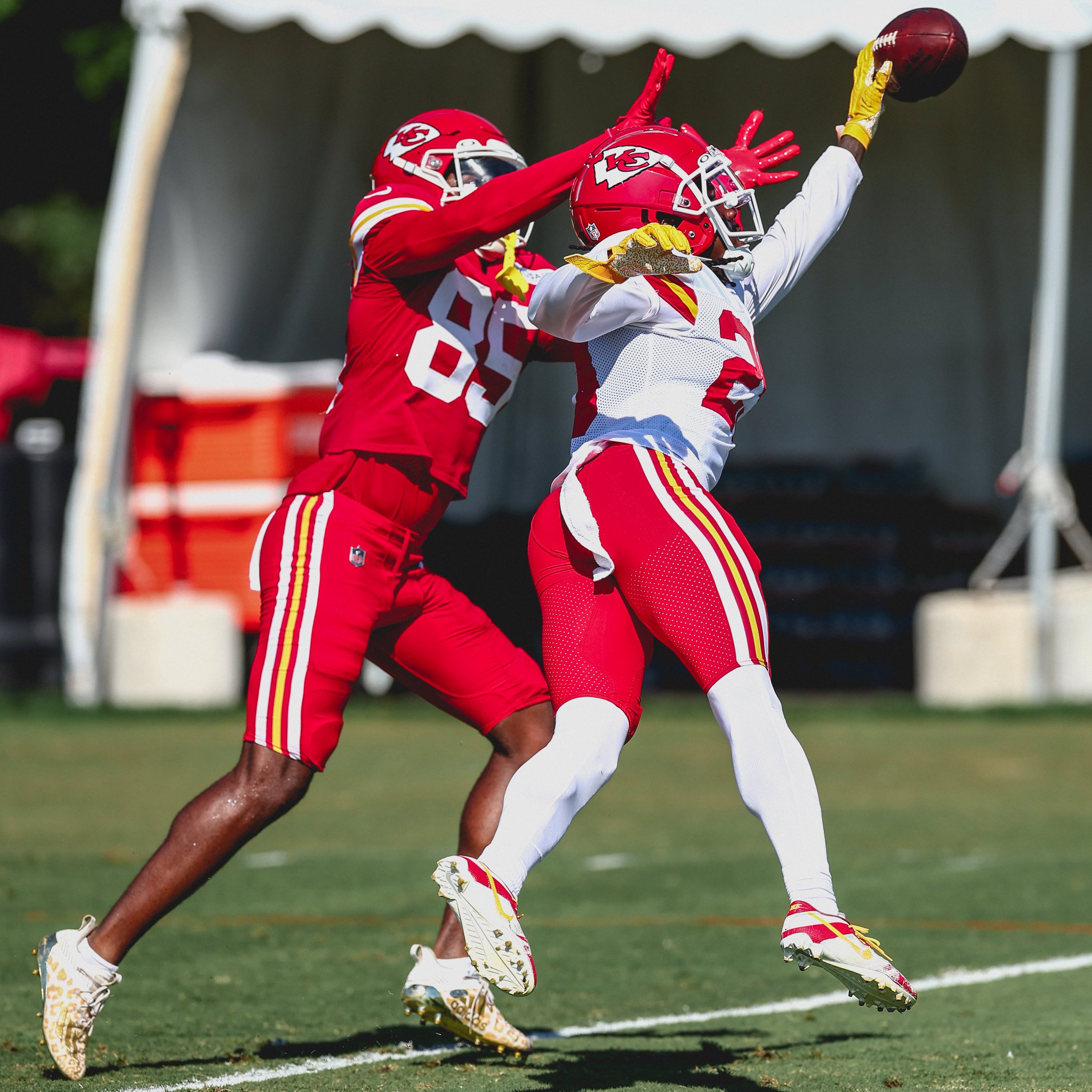 Kansas City Chiefs on Twitter: "Finishing touches before Chicago https://t.co/FK38A83LV7" / Twitter
