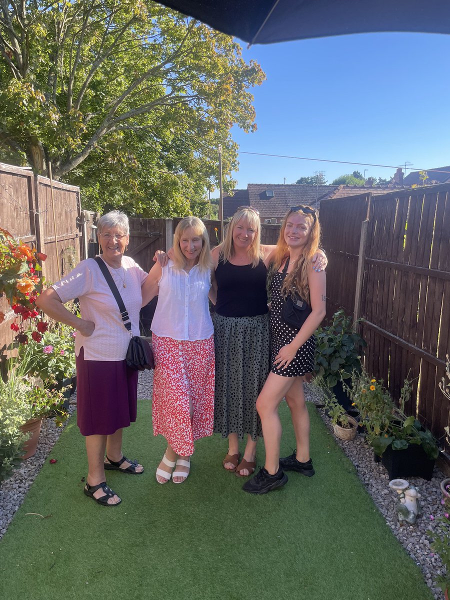 Lisa Sutton tweet media