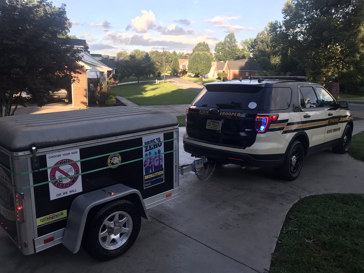 THPFallBranch's tweet image. Guess where @THPFallBranch Troopers are heading tomorrow morning??
@TprPriddy 
@KingofKSP 
@SgtMorris_KSP 
@TprPurdy 
We’re headed your way to deliver much needed supplies to the #KentuckyFlooding 
#kentuckyStrong
flood victims! 
Tennessee stands by and with our neighbors ⬆️