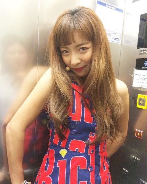 oldfxpics's tweet photo. HAPPY BIRTHDAY LUNA!!

#VitaminLunaDay
#브로드웨이에_출연하는_루나_생일축하해 https://t.co/8riUxGMKH6