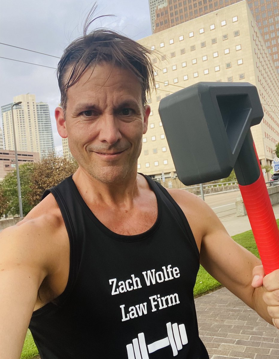 zachwolfelaw's tweet photo. You can take @ChopFit anywhere.
#ChopFit #ZachWolfeLawFirmWeightliftingClub https://t.co/u9QAFCXsY1