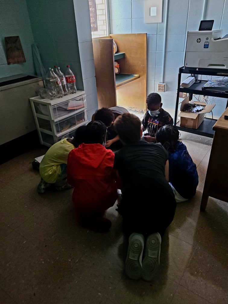 “We got to move and collect data.” -<a href="/lmathews39/">Lillian</a> love what I’m seeing this year <a href="/MeyzeekMiddle/">@MeyzeekMiddle</a> #BearPride #WeAreJCPS