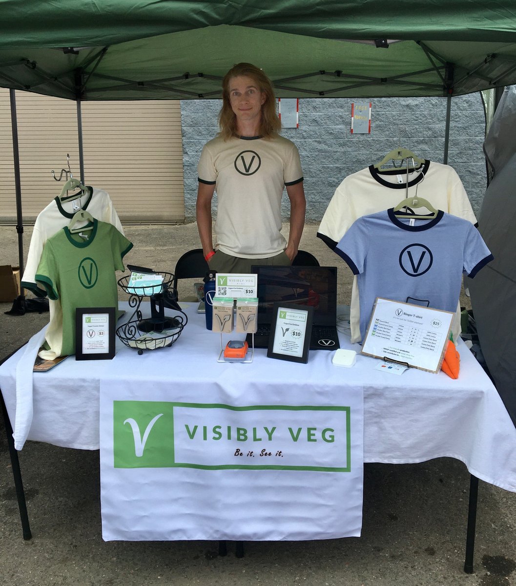 visiblyveg's tweet photo. What a great weekend we had at @VegFestColorado -- thanks to everyone who stopped by our little #vegan booth! 👋🏽 https://t.co/QmgZtvEITn